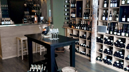 L’Atelier des Sommeliers, le bar à vin complet et amical du 9e !